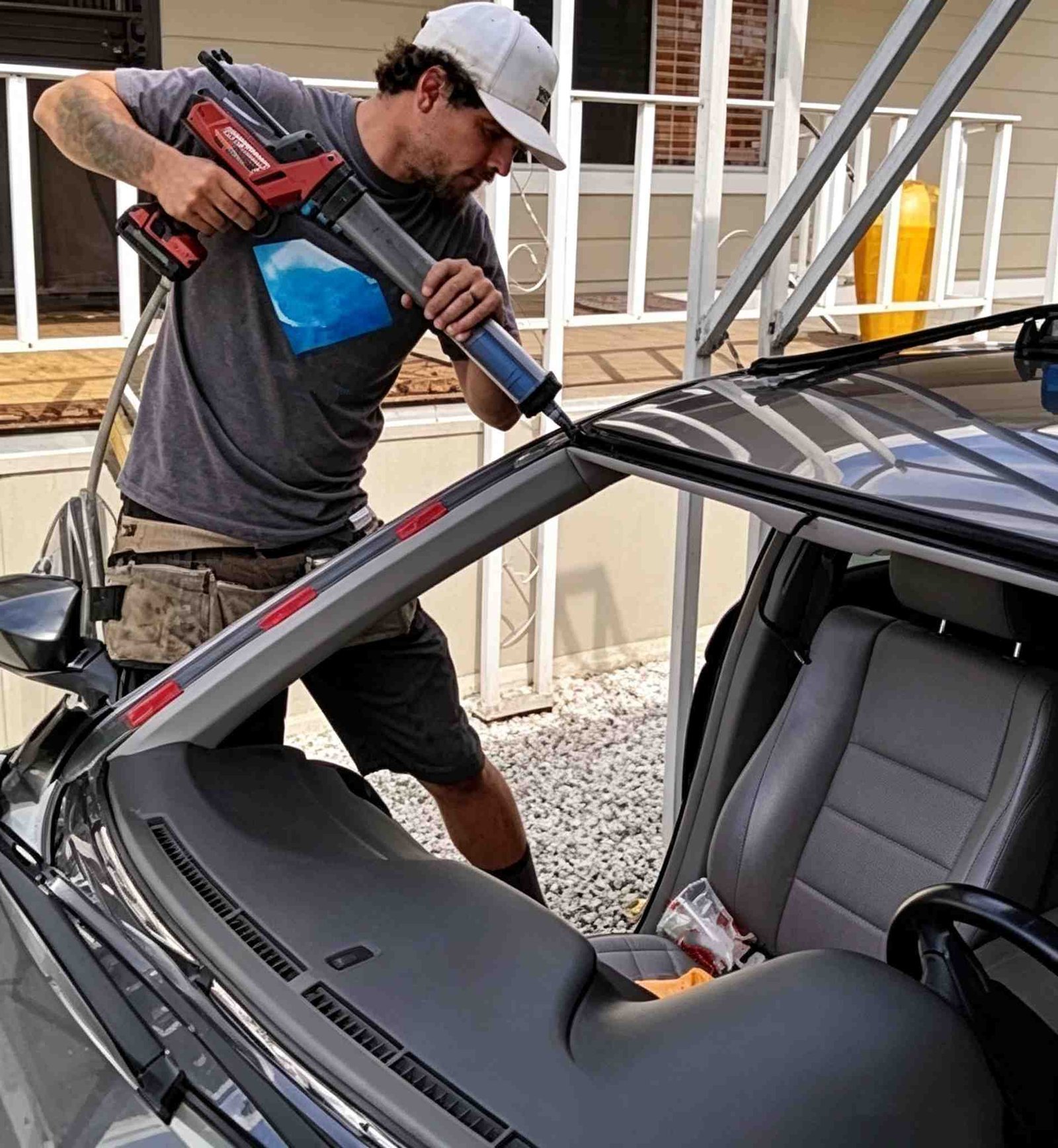 Automotive direct glazing glass bonding and body seam interface